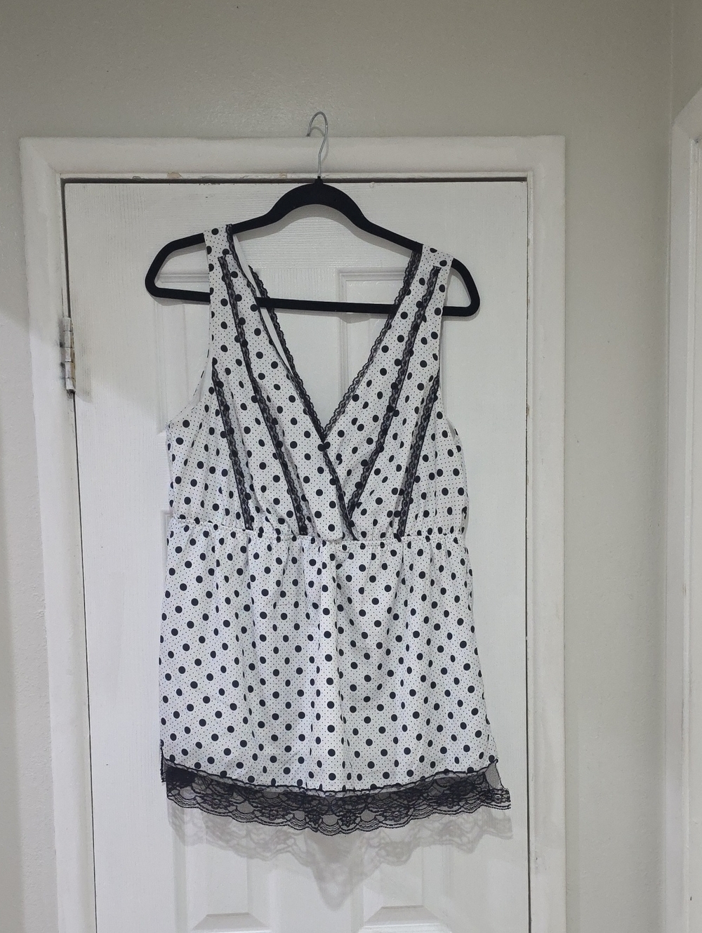 torrid White and Black Polka Dot V-Neck Lace Trim Cami